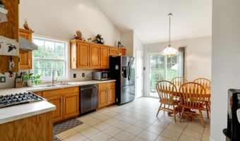 65 MICHIGAN Dr, Reading, PA 19608