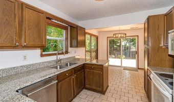 330 Broken Lance Pl, Alpharetta, GA 30022