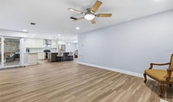 831 CHIPAWAY Dr, Apollo Beach, FL 33572
