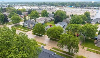 1023 W RIDGEVIEW Dr, Appleton, WI 54914