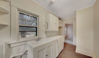 823 N 11th St, Beatrice, NE 68310