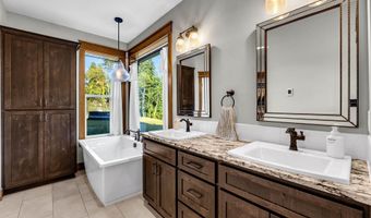 16105 NE 241ST Cir, Battle Ground, WA 98604