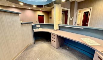 1090 New London Ave 5, Cranston, RI 02920
