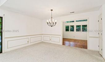 17 Dewberry Ln, Hilton Head Island, SC 29928