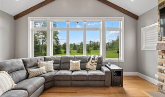 435 Dunwoody Dr, Aurora, OH 44202