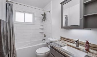 880 Whitney Dr, Apple Valley, MN 55124