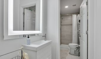 5985 CEDAR St, Astoria, OR 97103