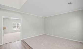 10905 Pinewalk Forest Cir, Alpharetta, GA 30022