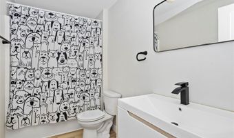 2203 Barry Dr, Adel, IA 50003