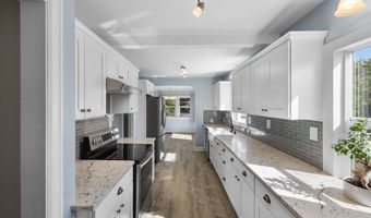 11007 SE MCCREARY Ln, Boring, OR 97009