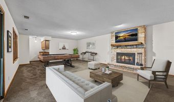 1267 Nursery Hill Ln, Arden Hills, MN 55112