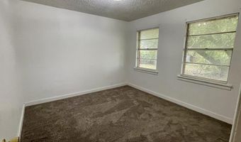 711 Denver St, Alvord, TX 76225