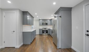 6 Hilton Ave, East Providence, RI 02915