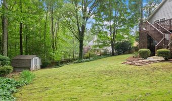 1027 Regency Dr, Acworth, GA 30102