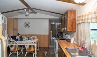 941 E Clayton Rd, Alderson, WV 24910