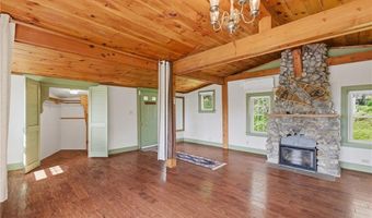 10 Hamilton Hl, Glocester, RI 02829