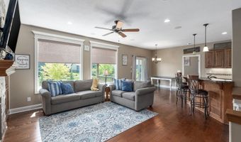 812 N Fairoaks Pl, Andover, KS 67002