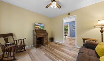 150 Idlebrook Ln, Aberdeen, NJ 07747