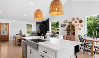 260 BALD EAGLE Rd, Ariel, WA 98603