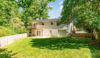 2528 Arnold Dr, Charlotte, NC 28205