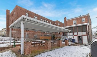 921 48TH St NE, Washington, DC 20019