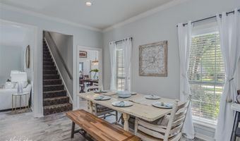 1260 Capilano Dr, Shreveport, LA 71106