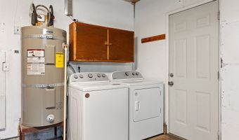 5094 DAISY St, Springfield, OR 97478