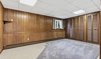 6 Bruce Dr, North Smithfield, RI 02896