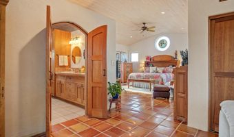 13 Coyote Loop, Arroyo Hondo, NM 87513