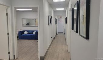 365 Broadway, Amityville, NY 11701