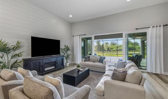 5254 WOLF CREEK Dr, Apollo Beach, FL 33572
