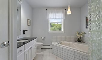 15 Kelso Dr, Bow, NH 03304