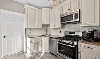 59 HUMPHREY Ave, Bayonne, NJ 07002