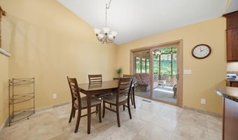 12568 Everest Ct E, Apple Valley, MN 55124