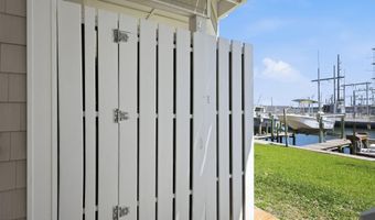310 N Kinston Ave, Atlantic Beach, NC 28512