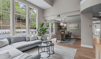6402 Topmast Dr, Carlsbad, CA 92011