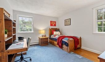 5 Myrtle Dr, Acton, MA 01720