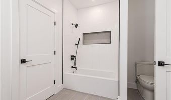 19 Castle Rd, Narragansett, RI 02882