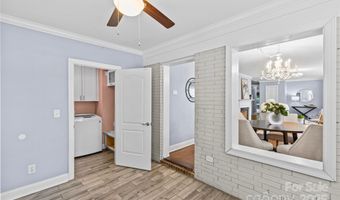 2538 Arnold Dr E, Charlotte, NC 28205