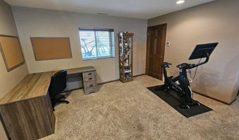 906 SW 16th Ave, Aberdeen, SD 57401