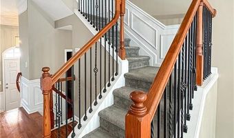1384 Thornborough Dr, Alpharetta, GA 30004