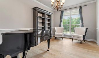 203 Weddington Park Ln, Apex, NC 27523