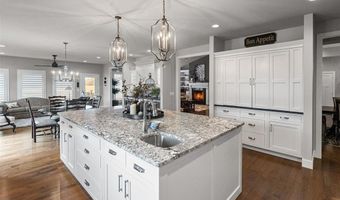 4715 Richland Woods Ct, Alton, IL 62002