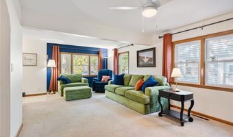 902 11th Ave SW, Austin, MN 55912