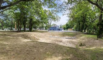14 W Natick Rd, Warwick, RI 02886