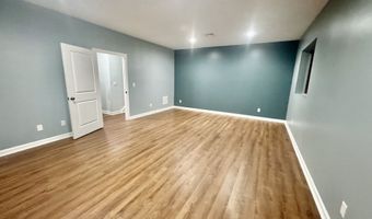 50 Lawrence Ave 50, Danbury, CT 06810