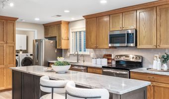 6352 12TH St N, Arlington, VA 22205