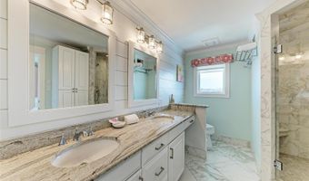 511 LOQUAT Dr, Anna Maria, FL 34216