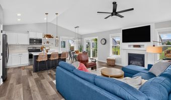3624 NE Winding Trail Dr, Ankeny, IA 50021
