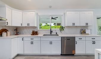 5041 POKE St, Hilo, HI 96720